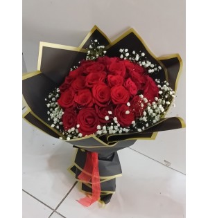 30 Gül Buketi